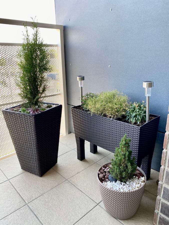 Die Oase - Luxurious Apartment Near The City Center With Free Parking Bratislava Exterior photo